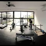 New Condo With Pool, Gym, A/C, Wifi, King Size Bed